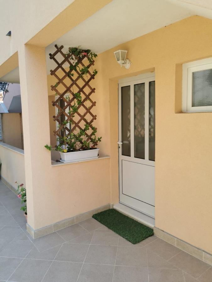 Apartment Branka Kustura Hvar Town Exterior photo