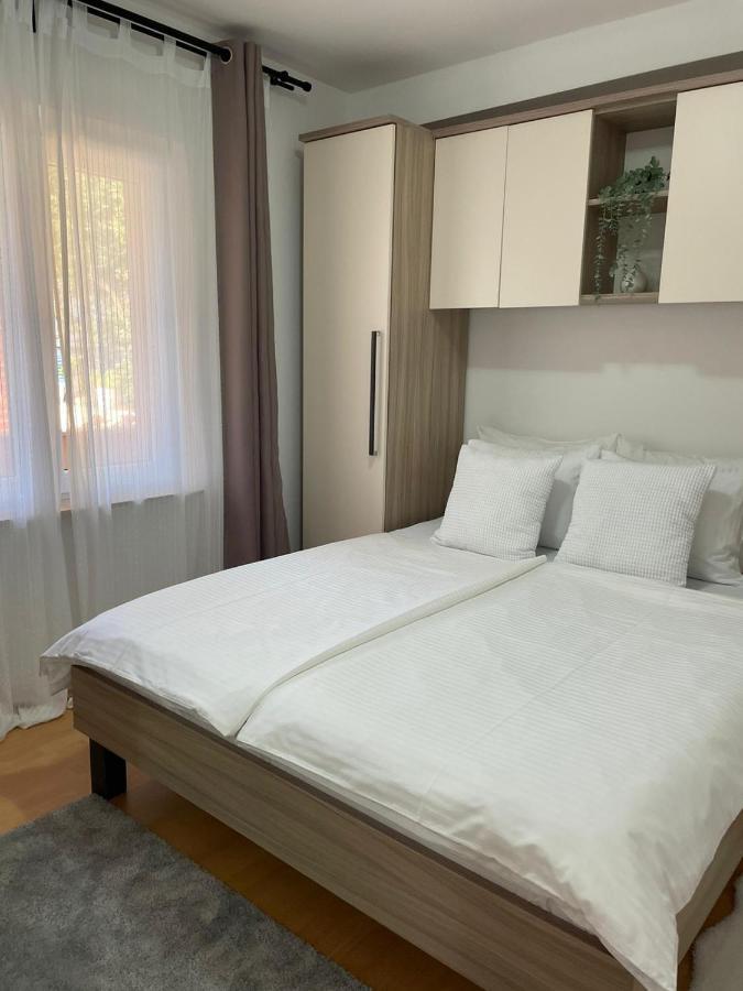 Apartment Branka Kustura Hvar Town Exterior photo