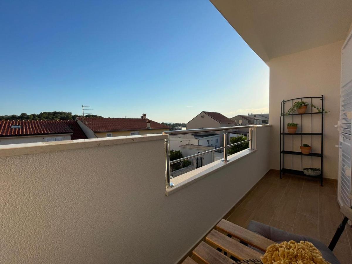 Apartment Branka Kustura Hvar Town Exterior photo